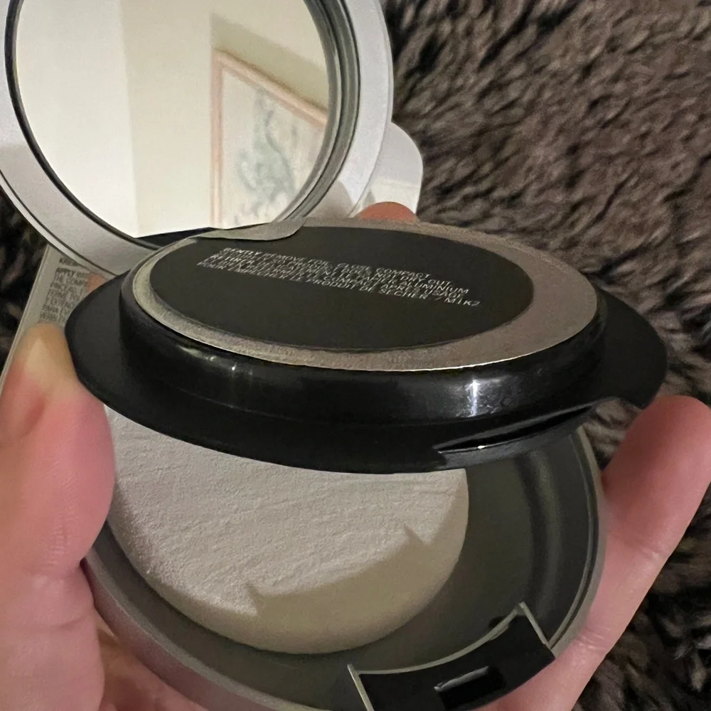 MAC STUDIO FIX TECH CREAM-TO-POWDER FOUNDATION NW13